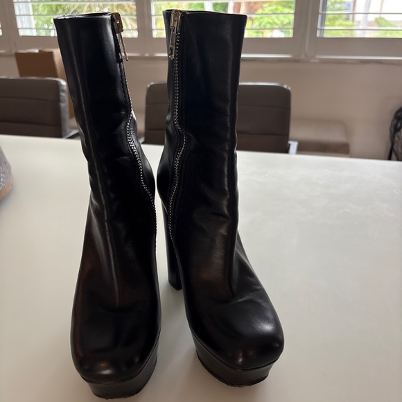 Gucci Platform Black Leather Boot SZ 9.5 - Picture 9 of 10